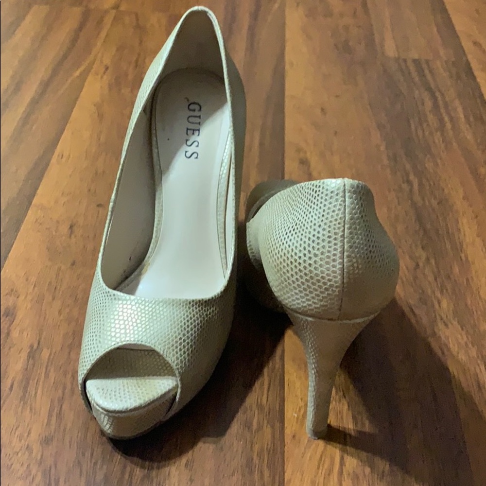 Guess heels size 8